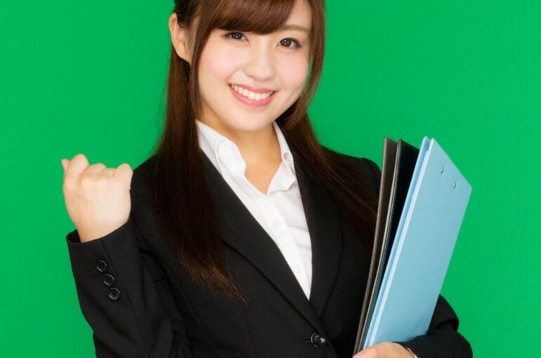 bizzgirl20160902081917_TP_V22